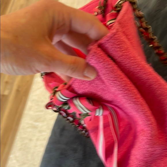 Goldie Pink Shoulder Bag with Chain-Link Handles and Decorative Embellishment - Picture 10 of 12